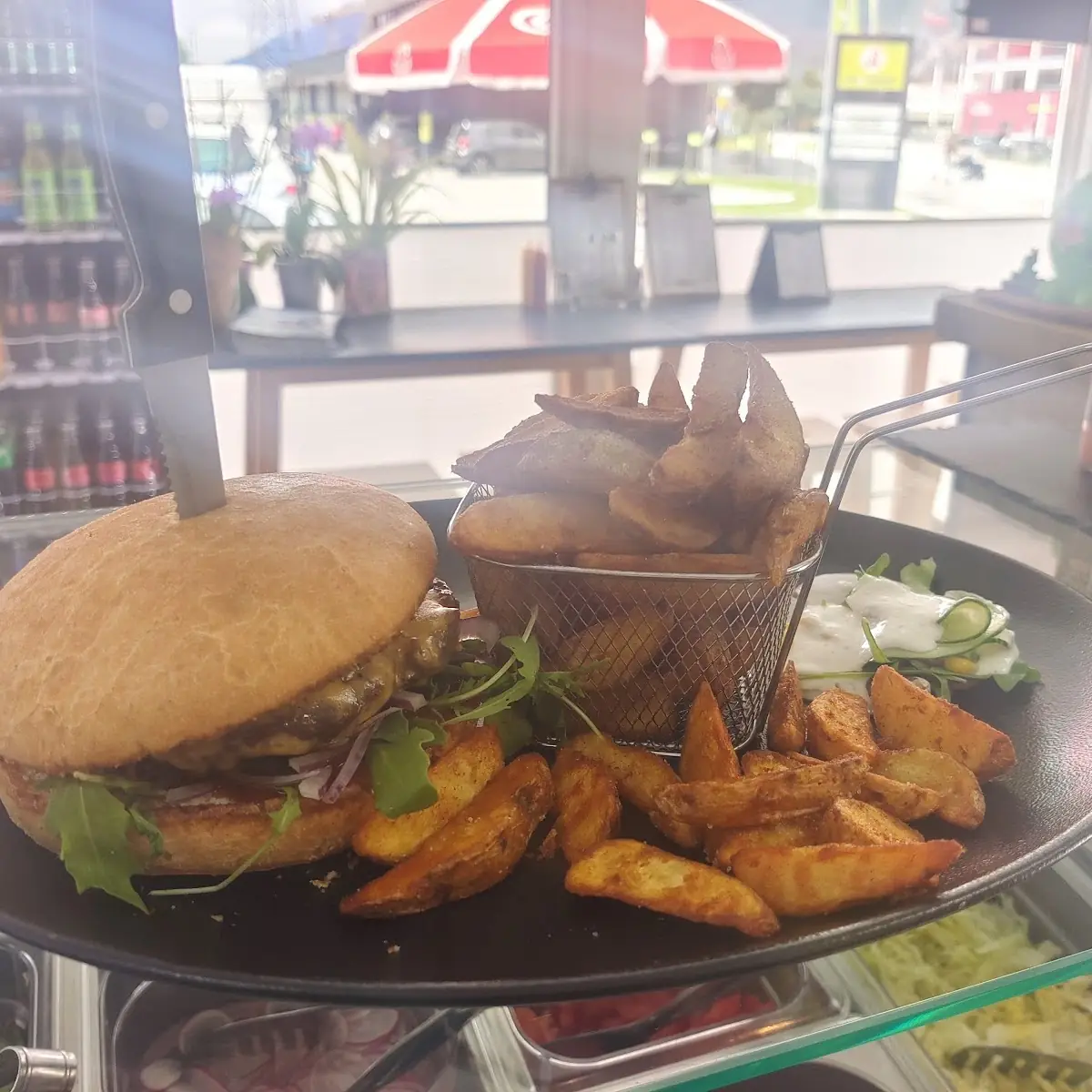 Cheeseburger Mit Wedges