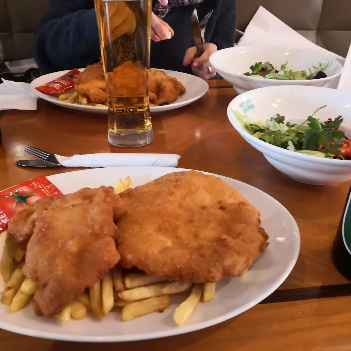 Chuleta de Pollo Con Papas Fritas
