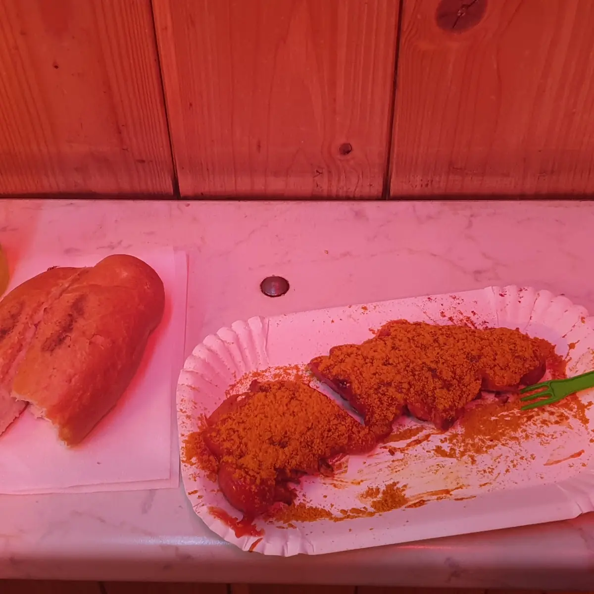Currywurst Mit Semmel