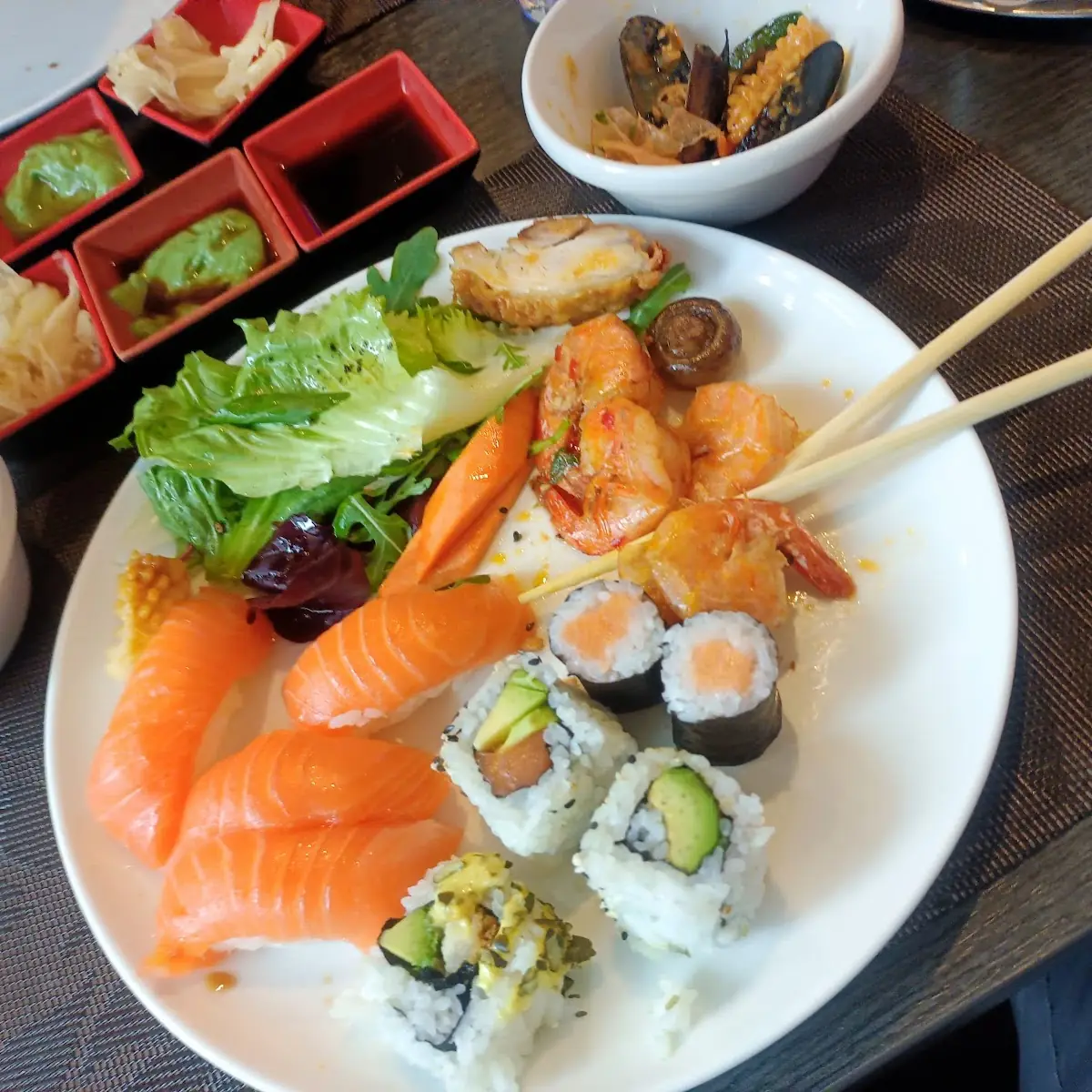 Sushi Sashimi Teller
