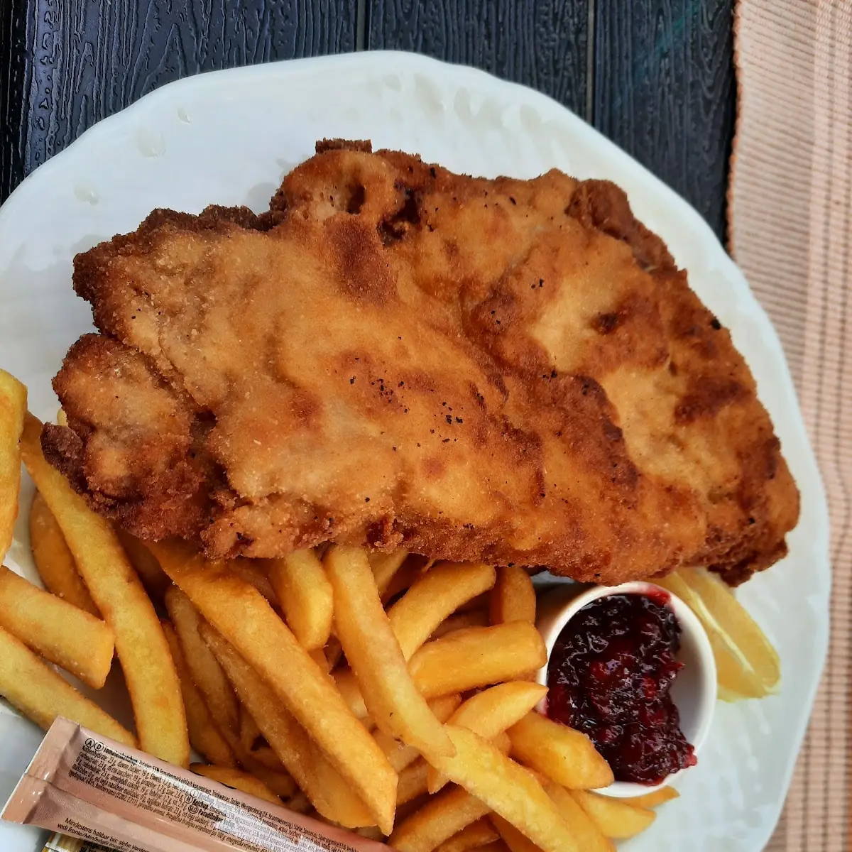 Cordonbleu Mit Pommes
