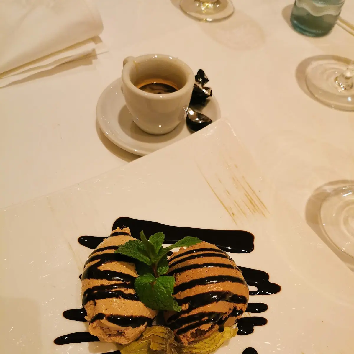 Mousse Au Chocolat