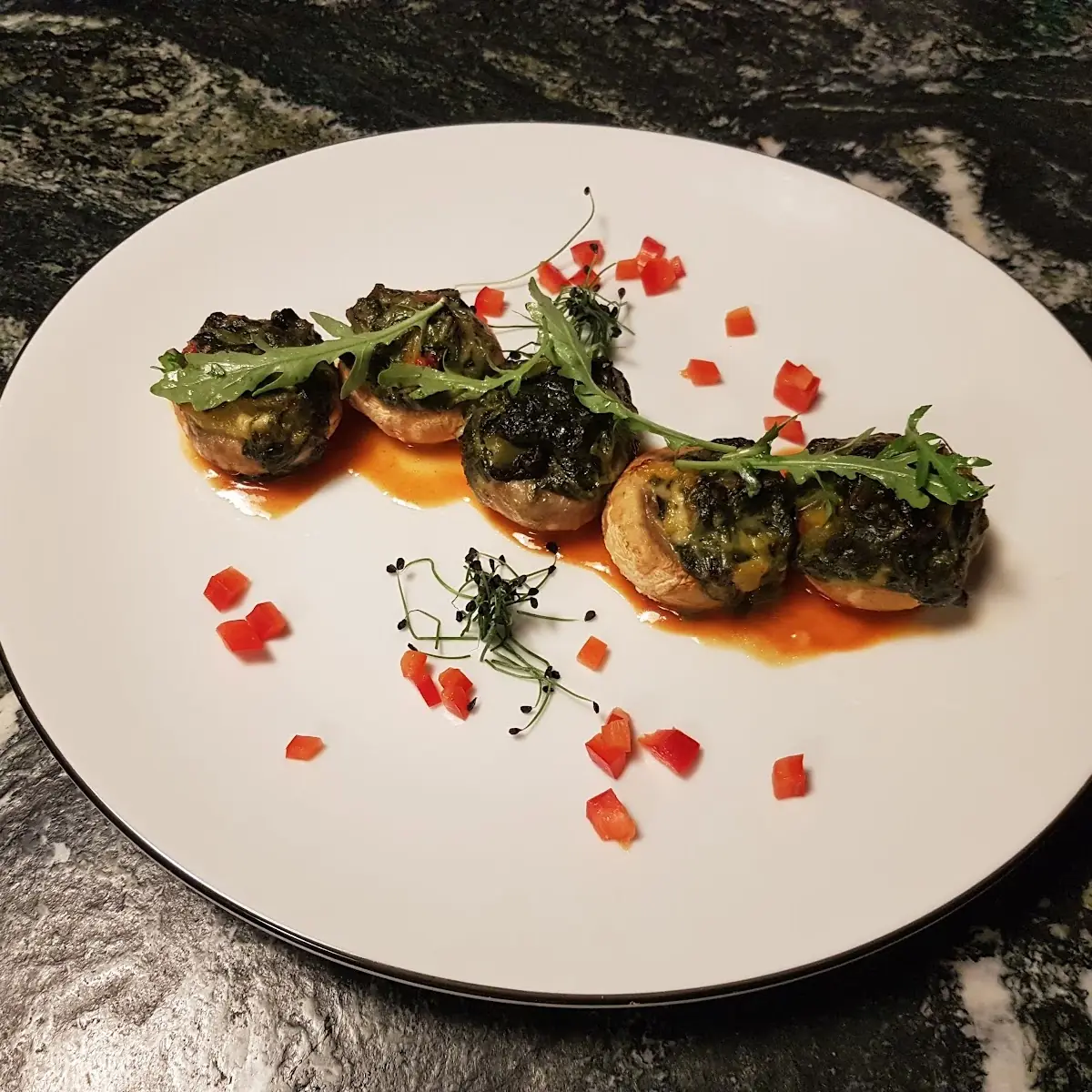 Gefüllte Champignons