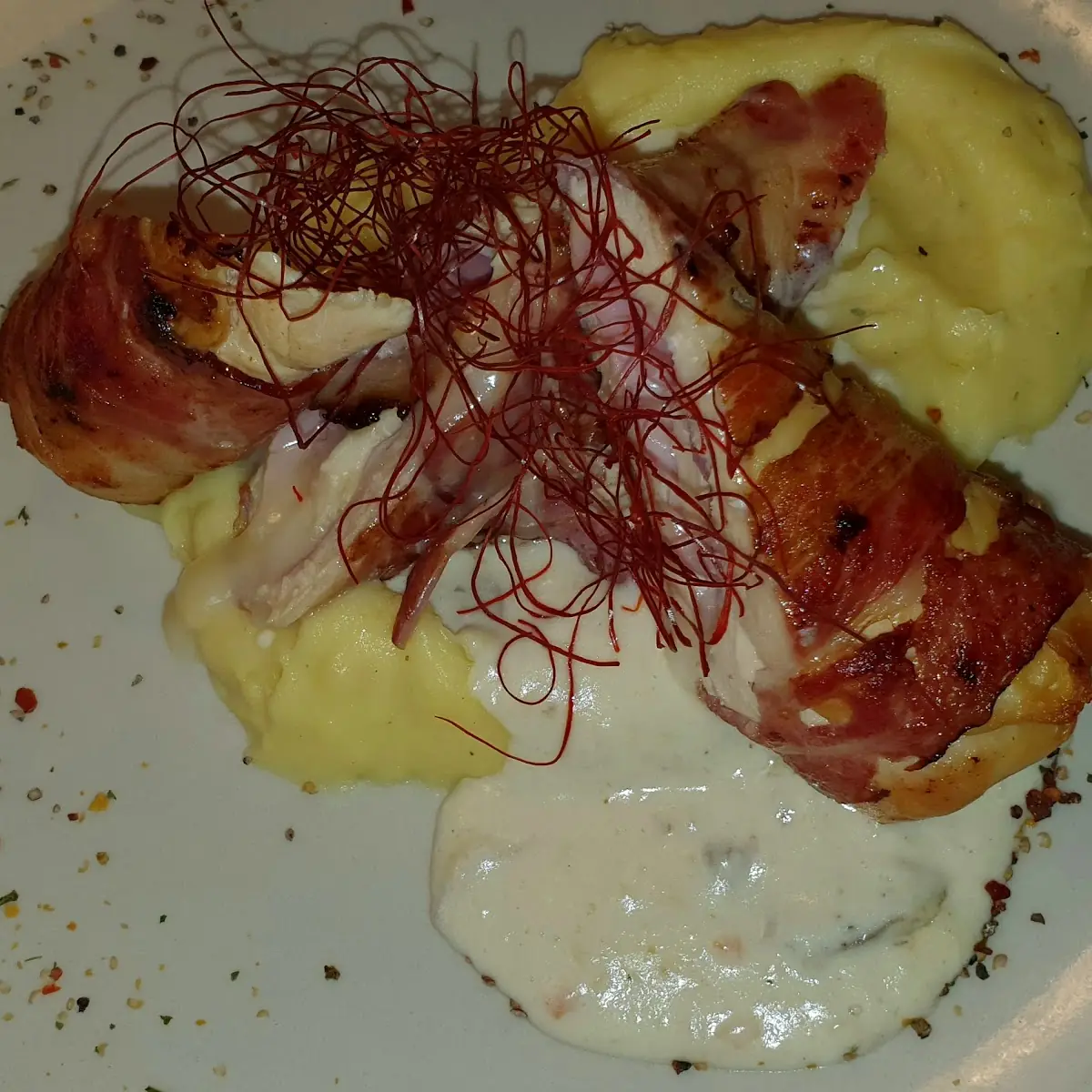 Gefüllte Hühnerrolle