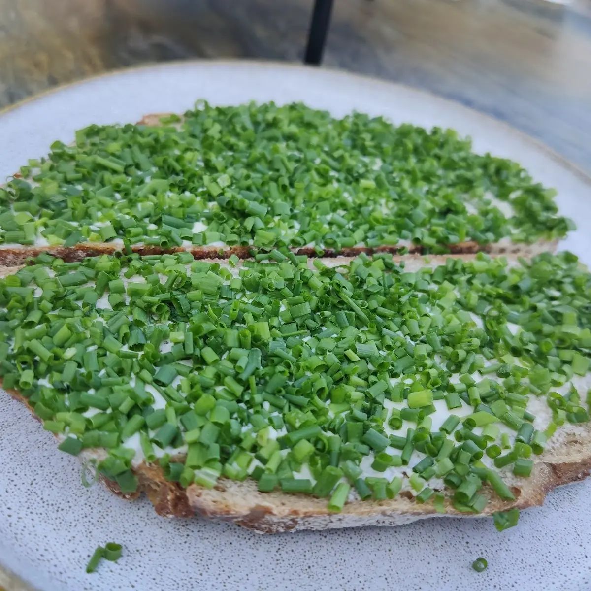 Schnittlauchbrot