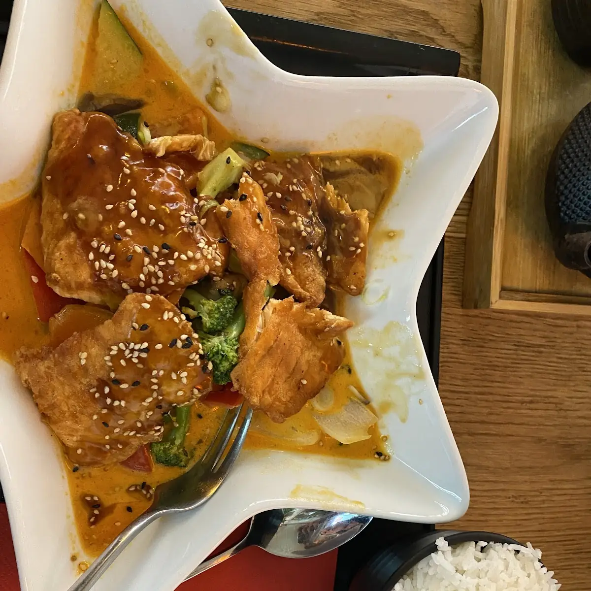 Satay Chicken Noodles Menü