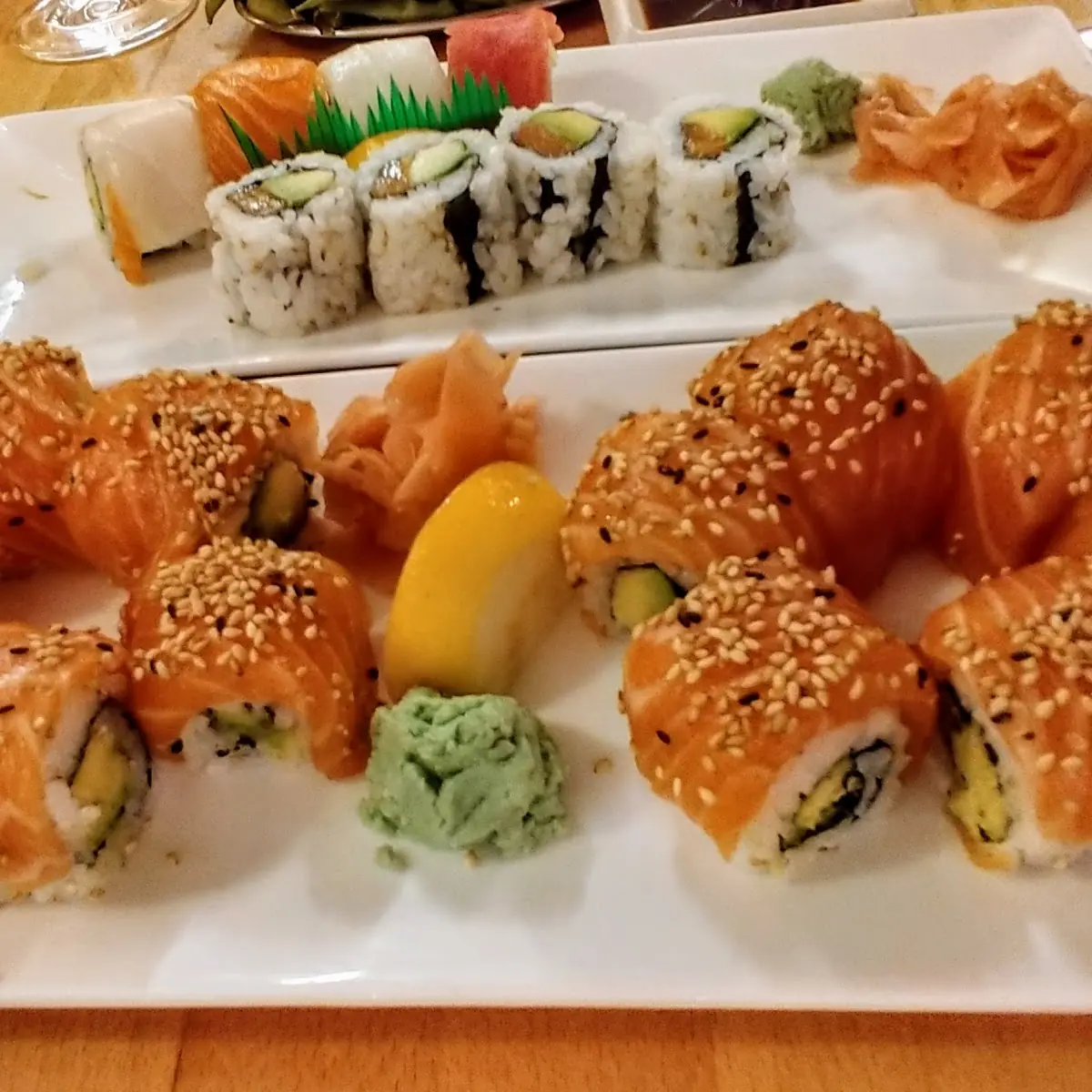 Trüffel Salmon Roll 8 Stück