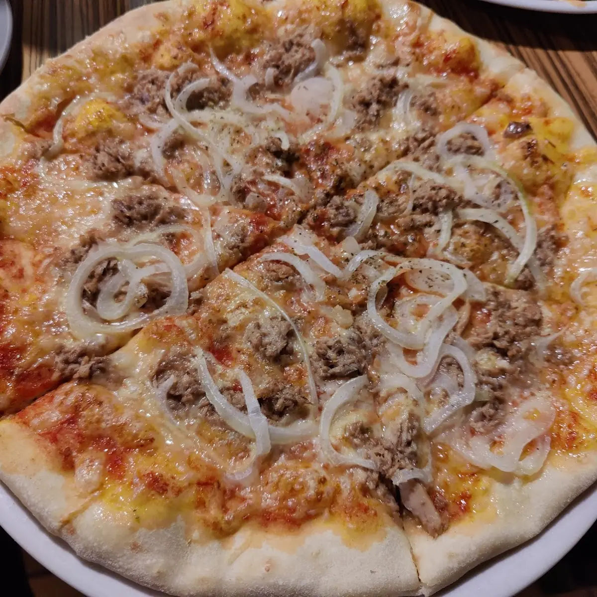 Pizza Tonno