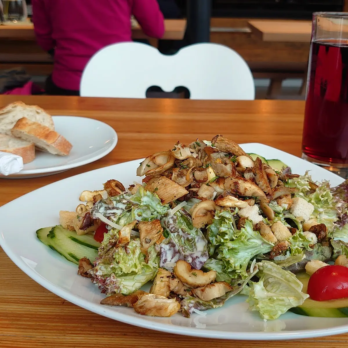 Ceasar Salad Mit Austernpilzen