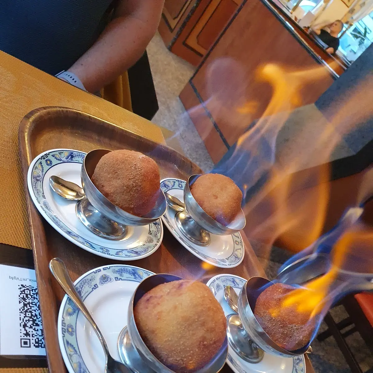 Flammbiertes Eis