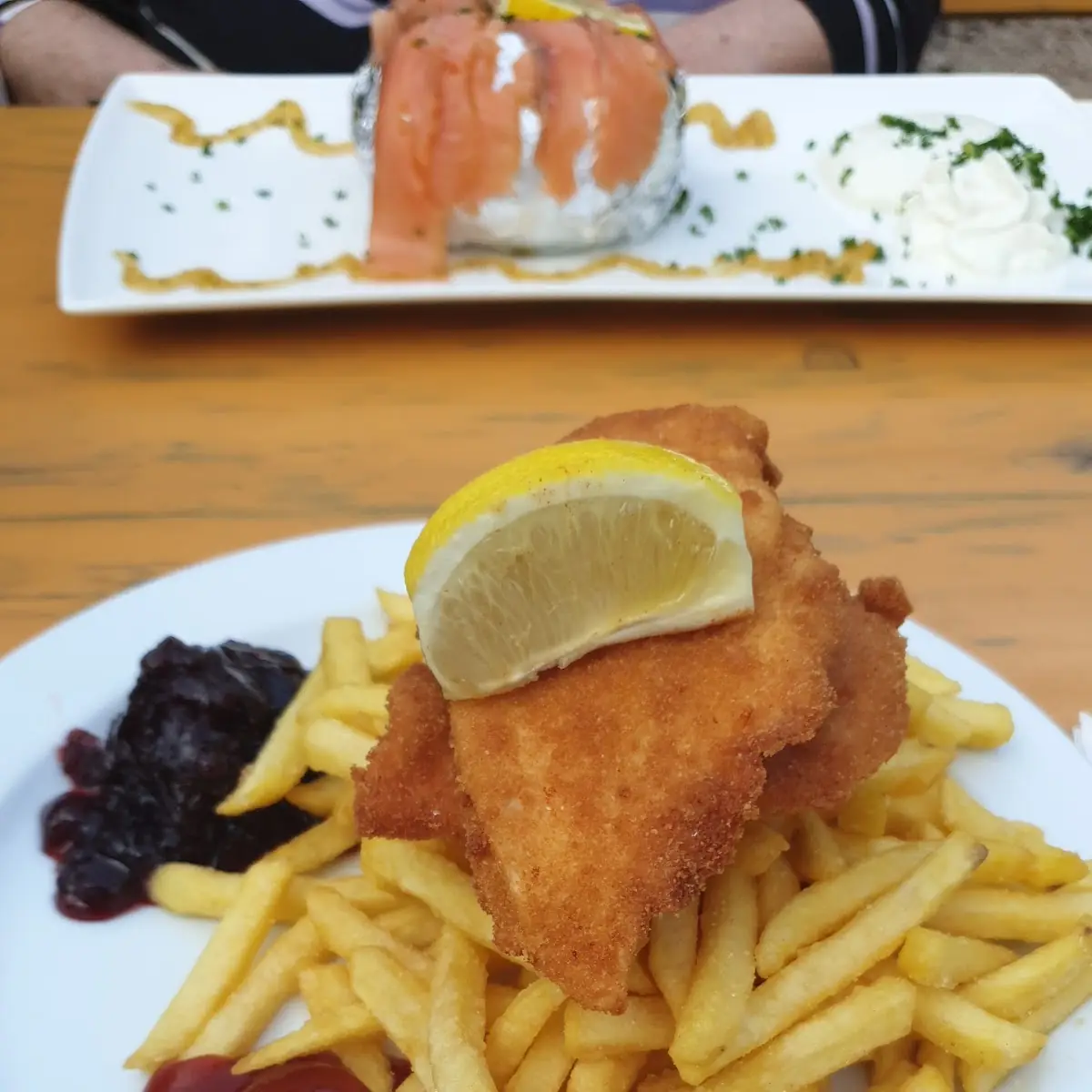 Schnitzel Mit Pommes Frites