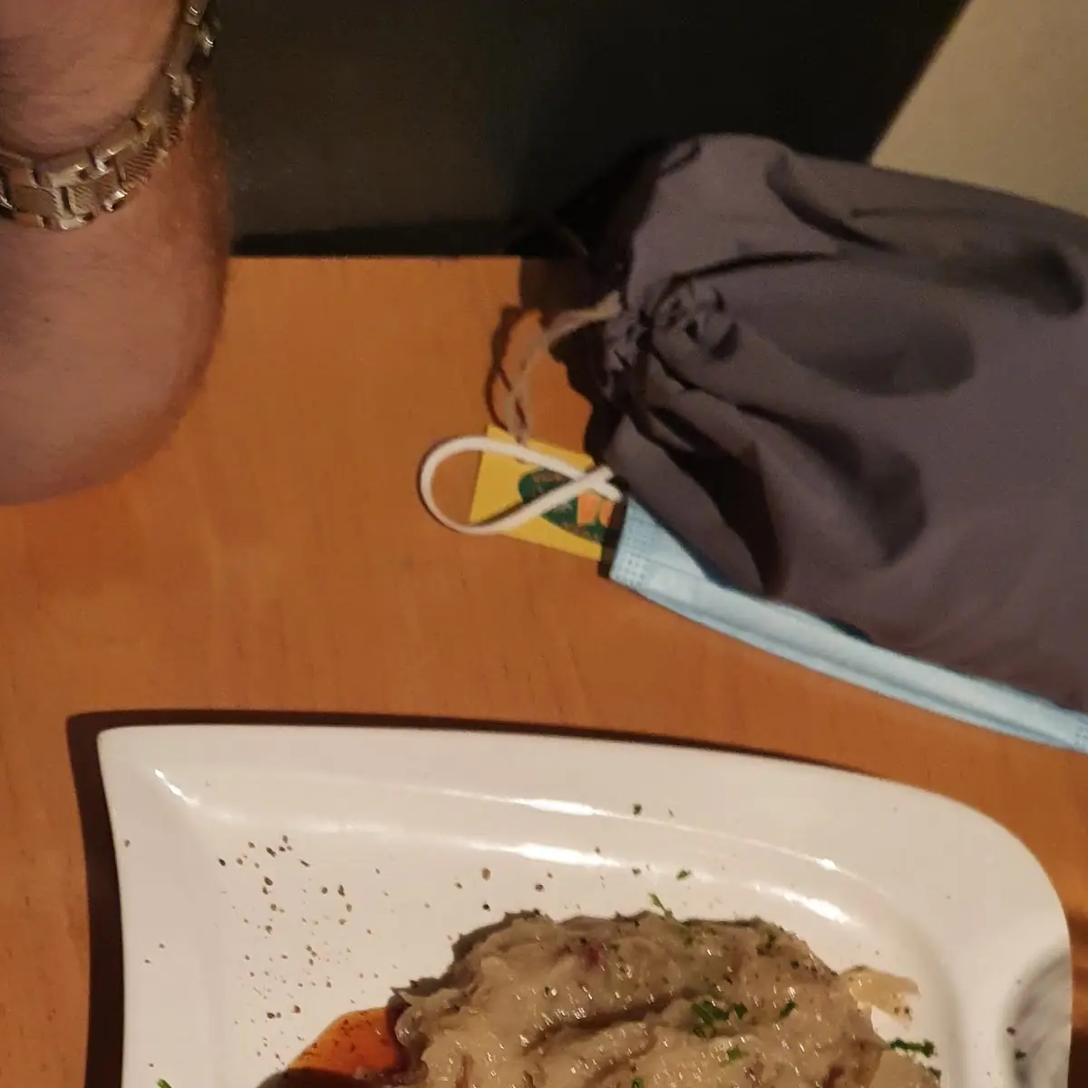 Blut Und Leder Wurst Mit Sauerkraut Und Knödl