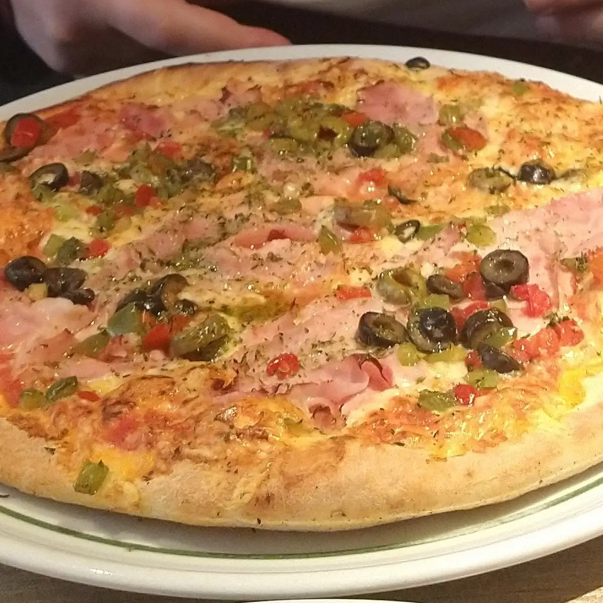 Pizza Schinken Olive