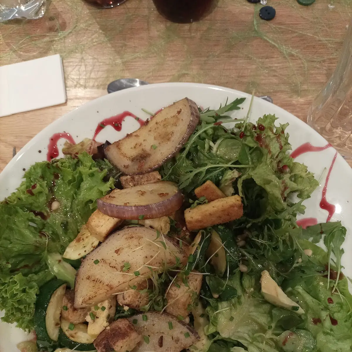 Salat Avocado Trifft Tofu