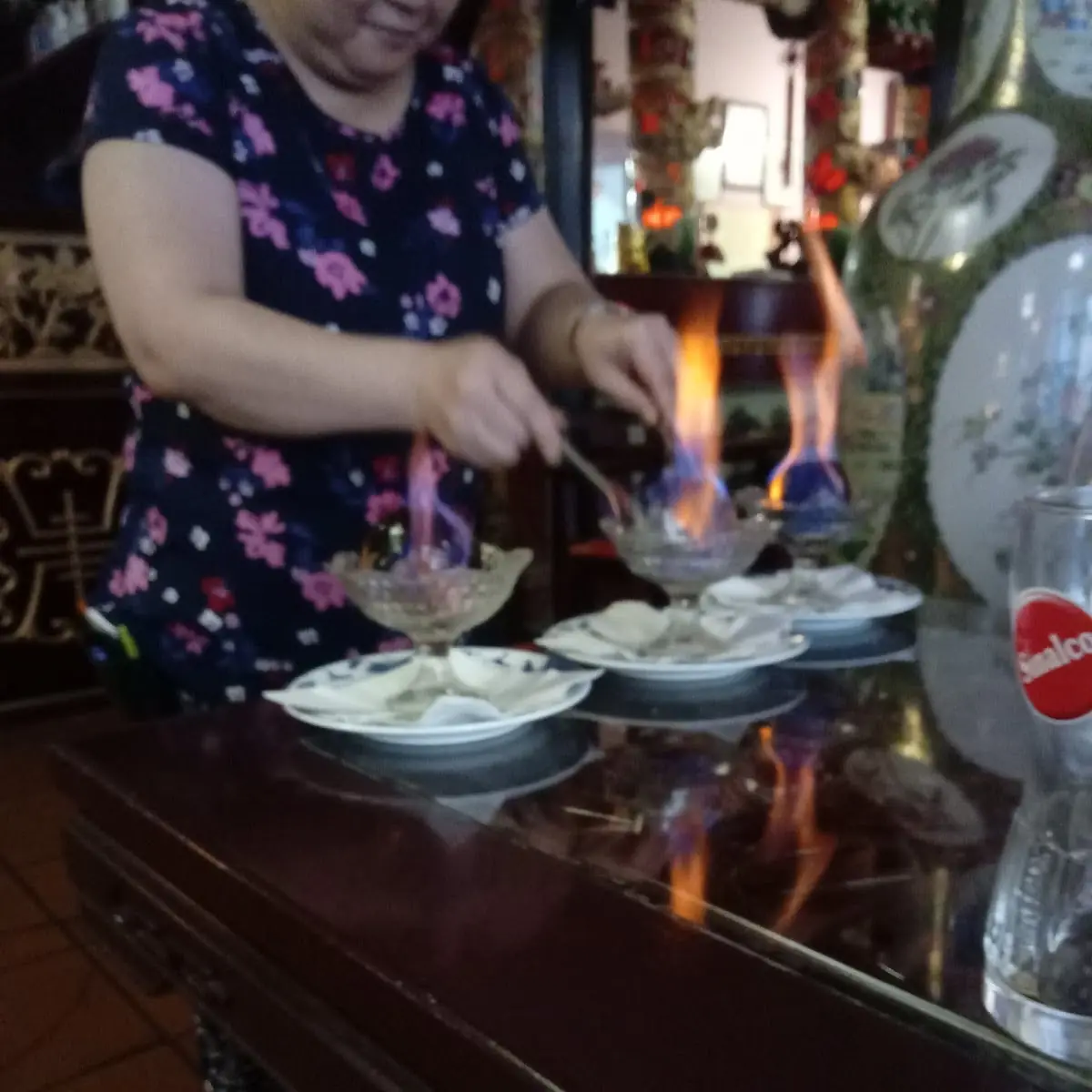 Flambiertes Eis