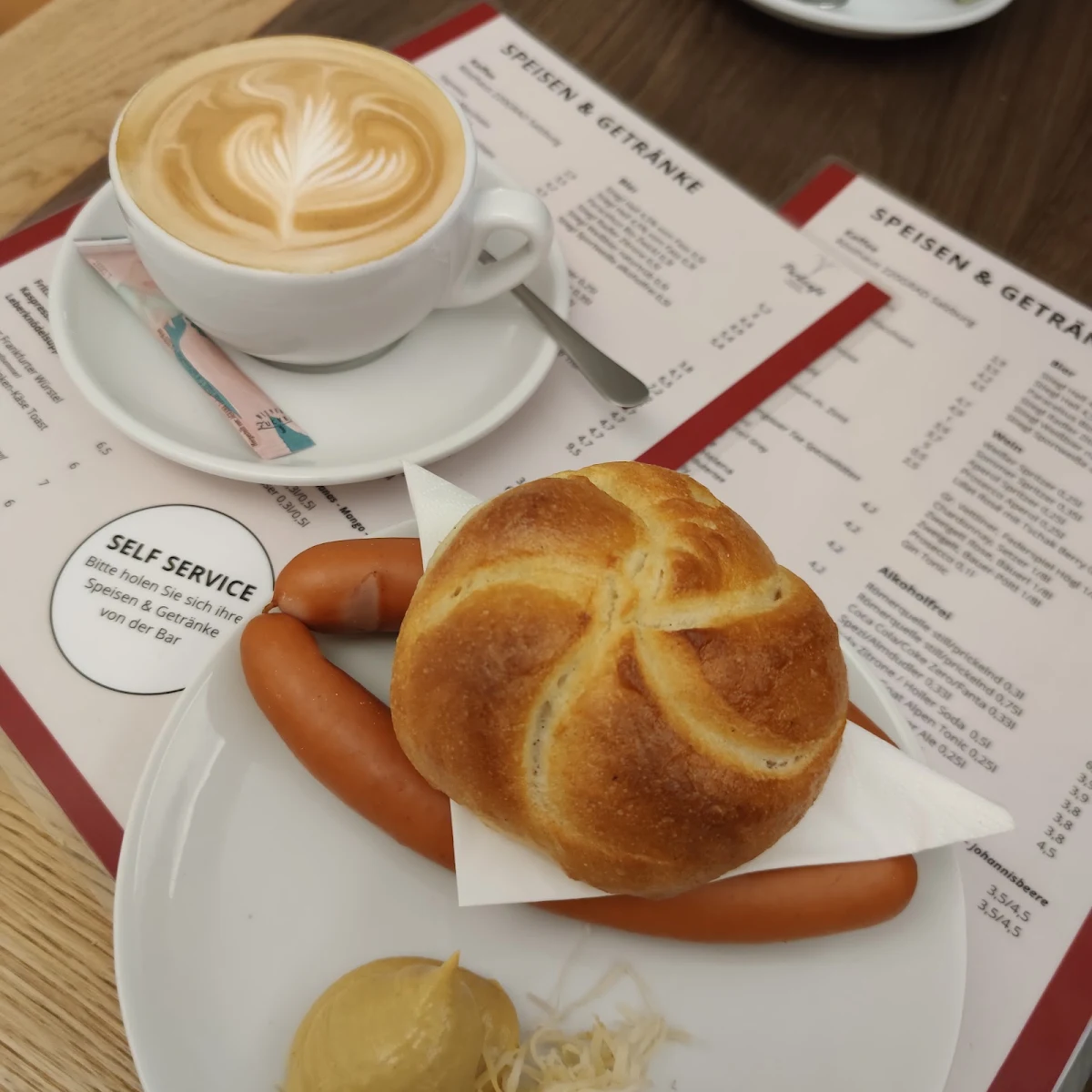 Ein Paar Frankfurter Würstel