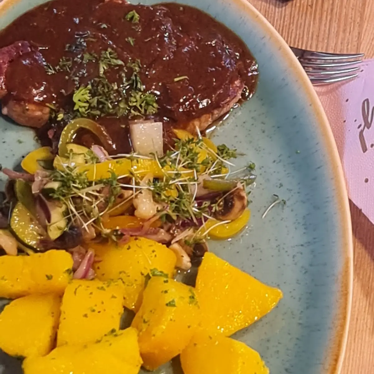 Schweinefleisch Mit Kartoffeln