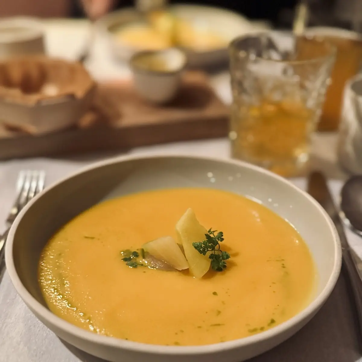 Goldrüben-karottensuppe