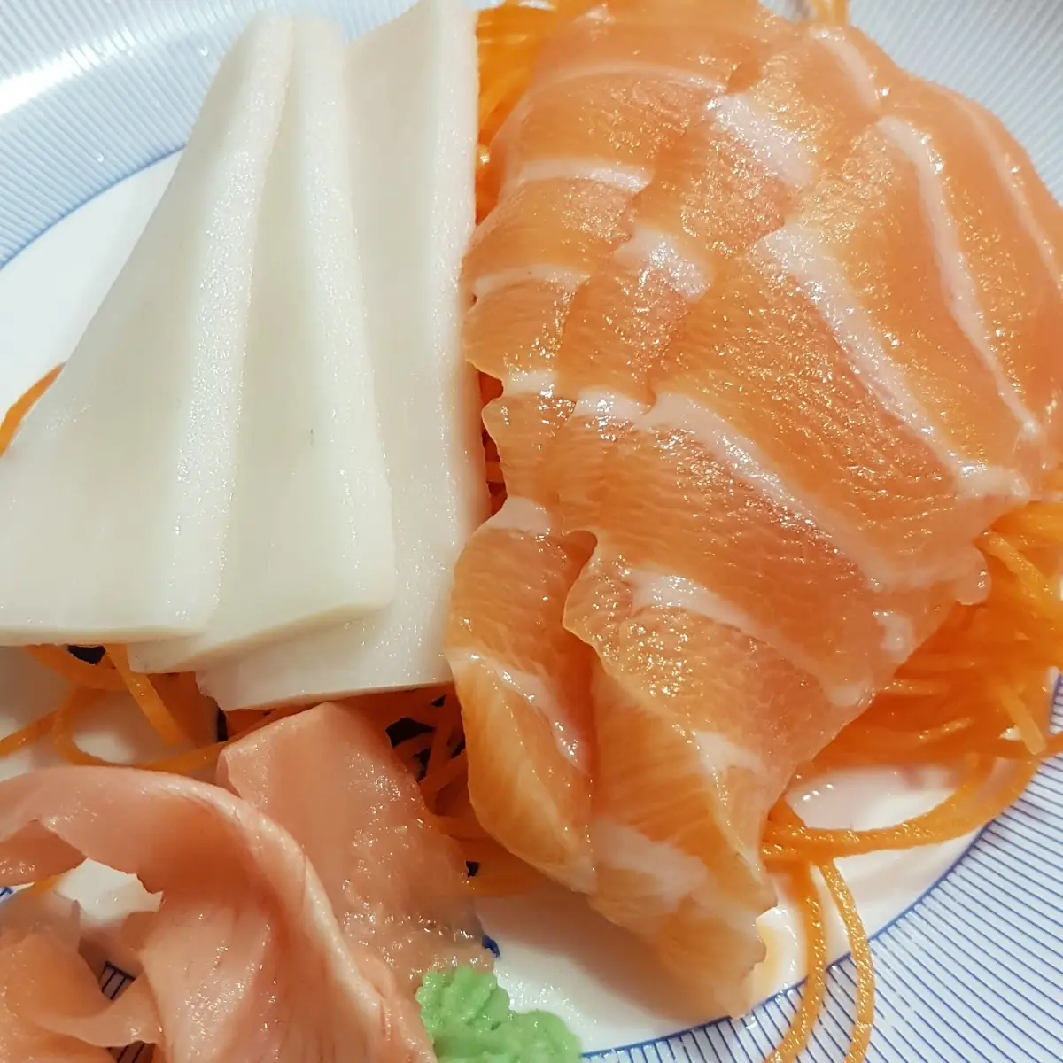 Lachs Sashimi