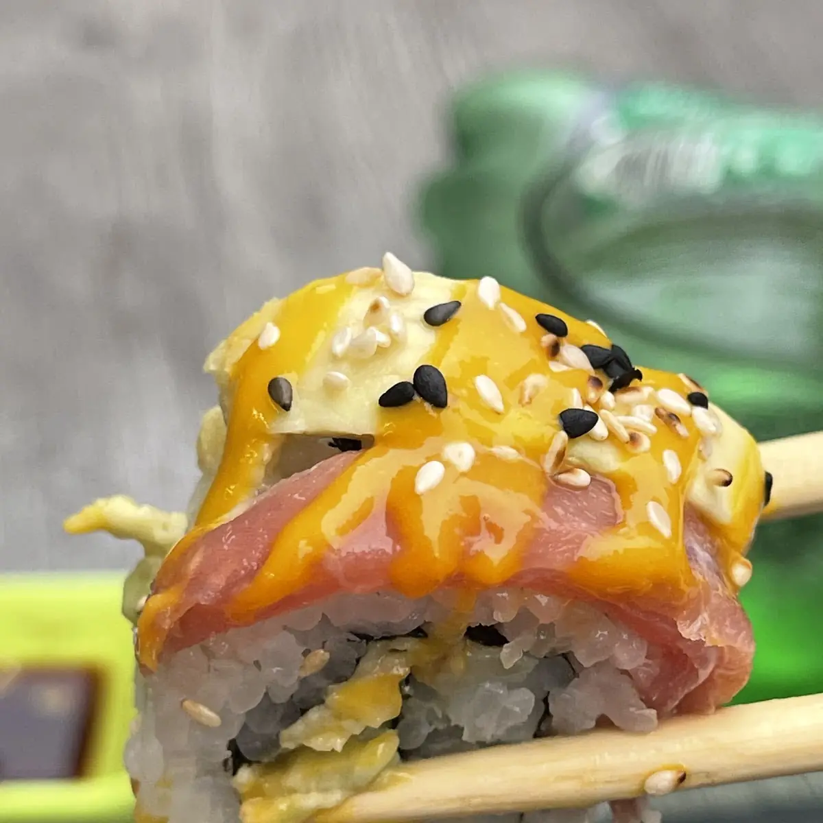 Sake Mango Roll