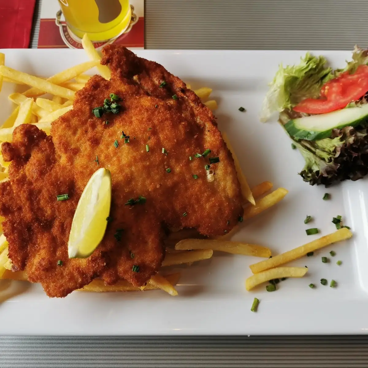 Schnitzel Mit Pommes