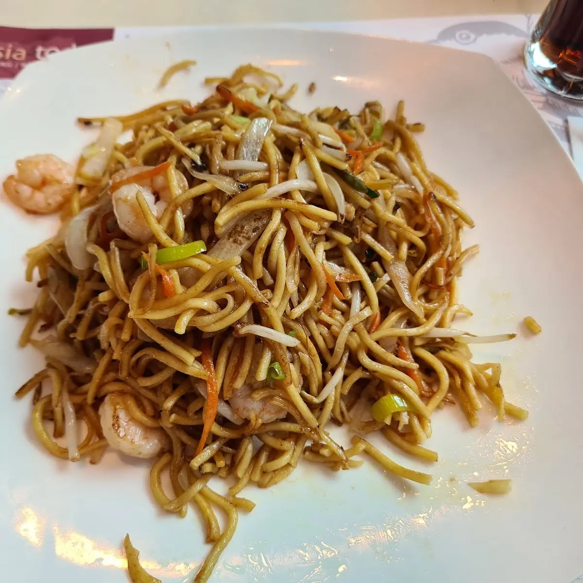 Gebratene Nudeln Mit Shrimps