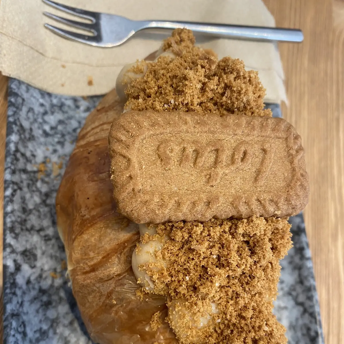 Lotus Croissant
