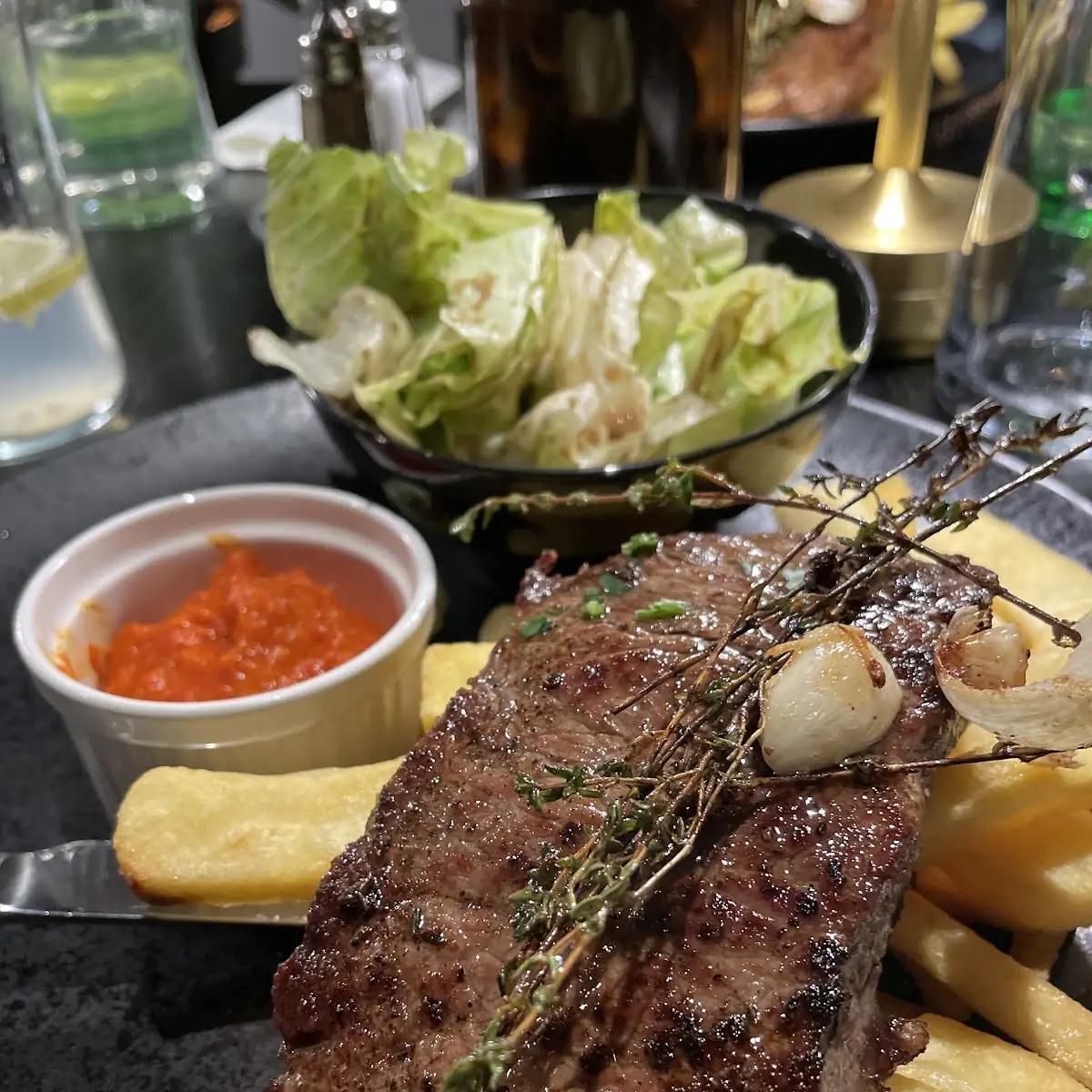 Beiried Mit Homemade Fries