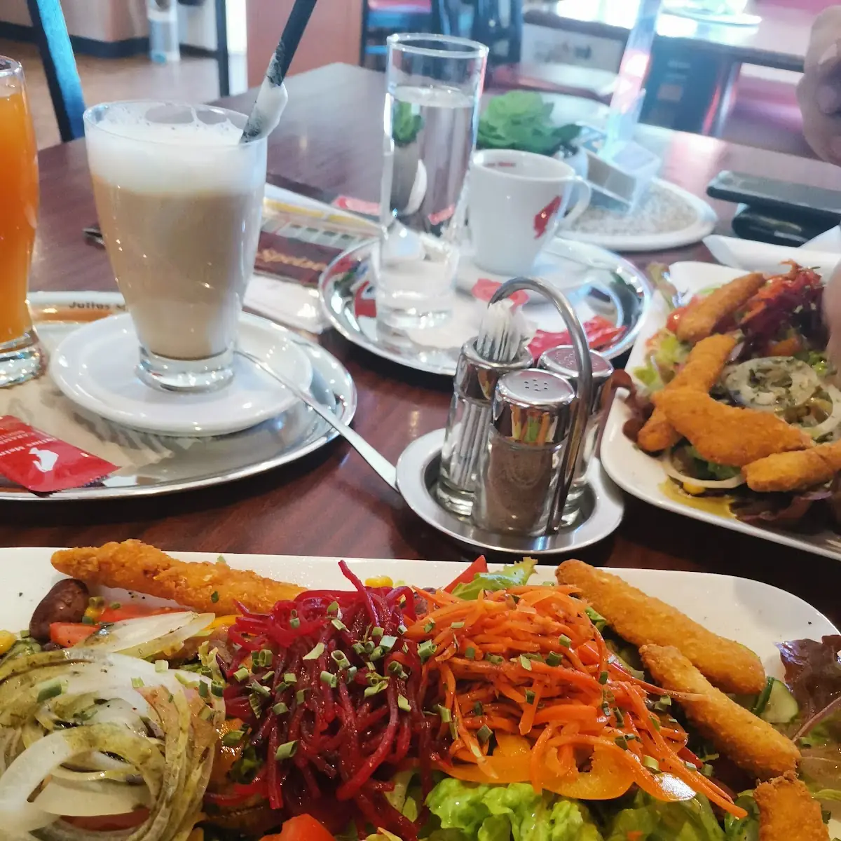 Backhendl Salat