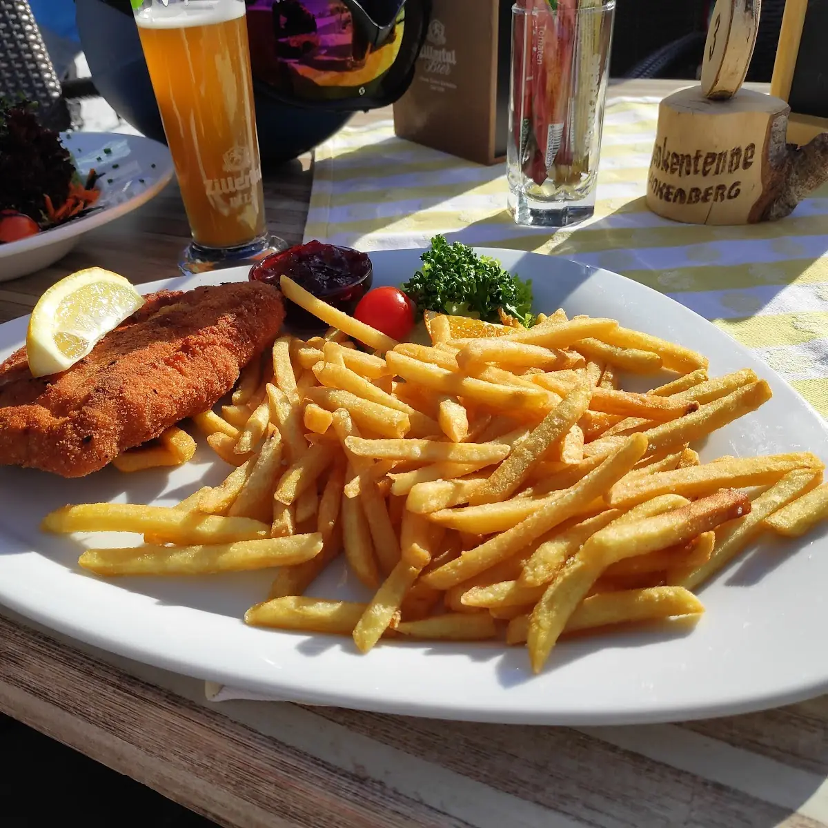 Schnitzel Mit Pommes