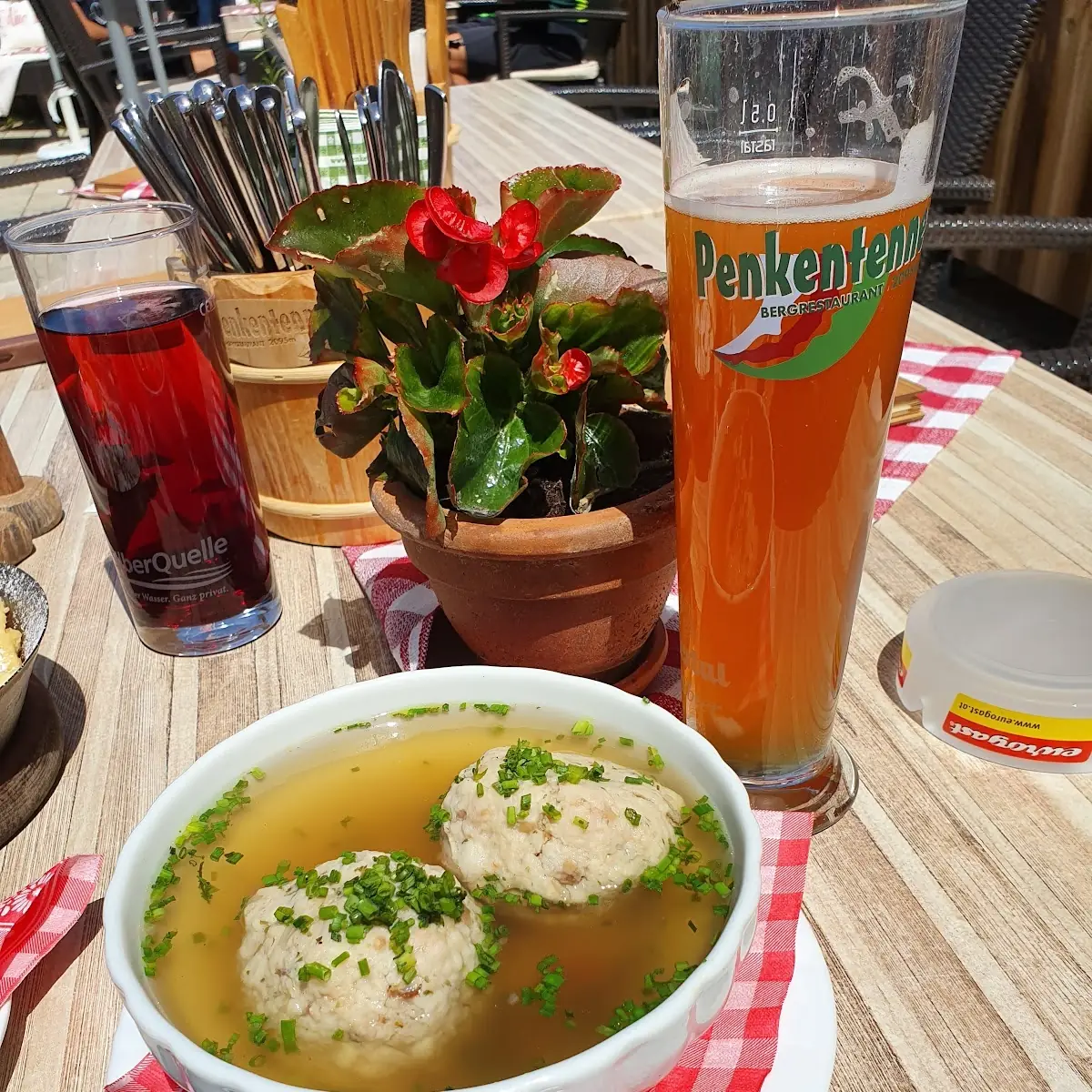 Speckknödel Suppe