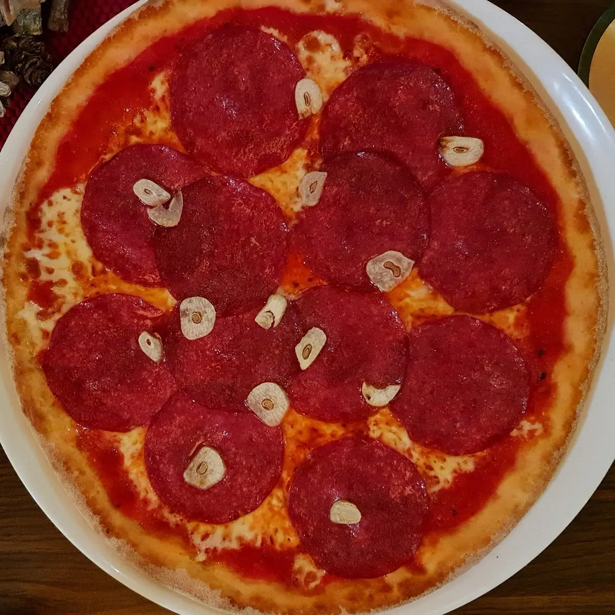 Pizza Tirolese