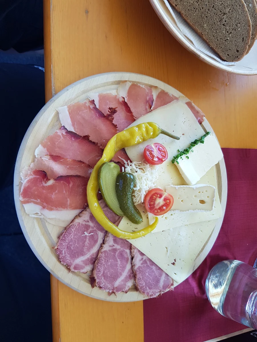 Bruggeralm Jausenteller