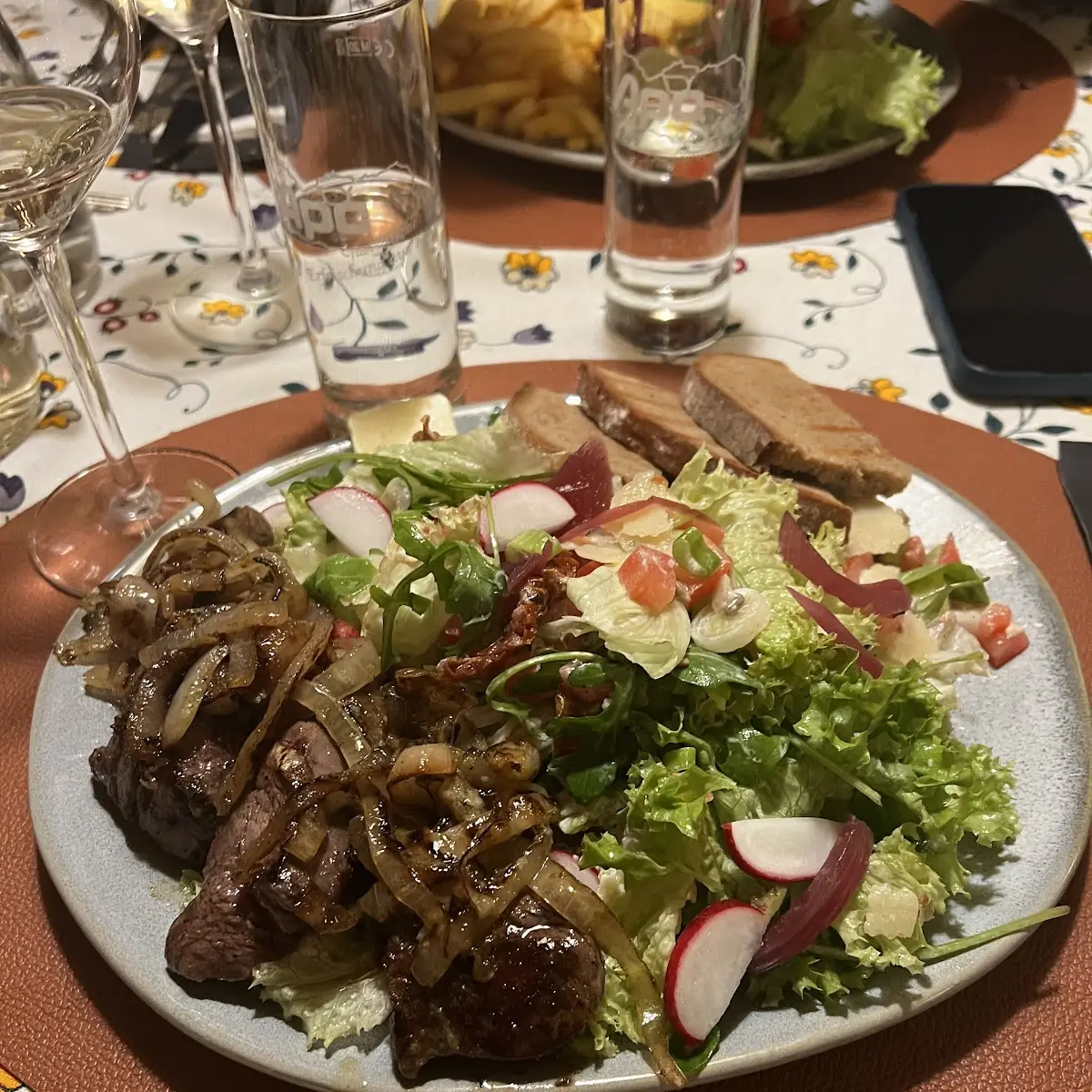 Rinderfiletspitzen Salat
