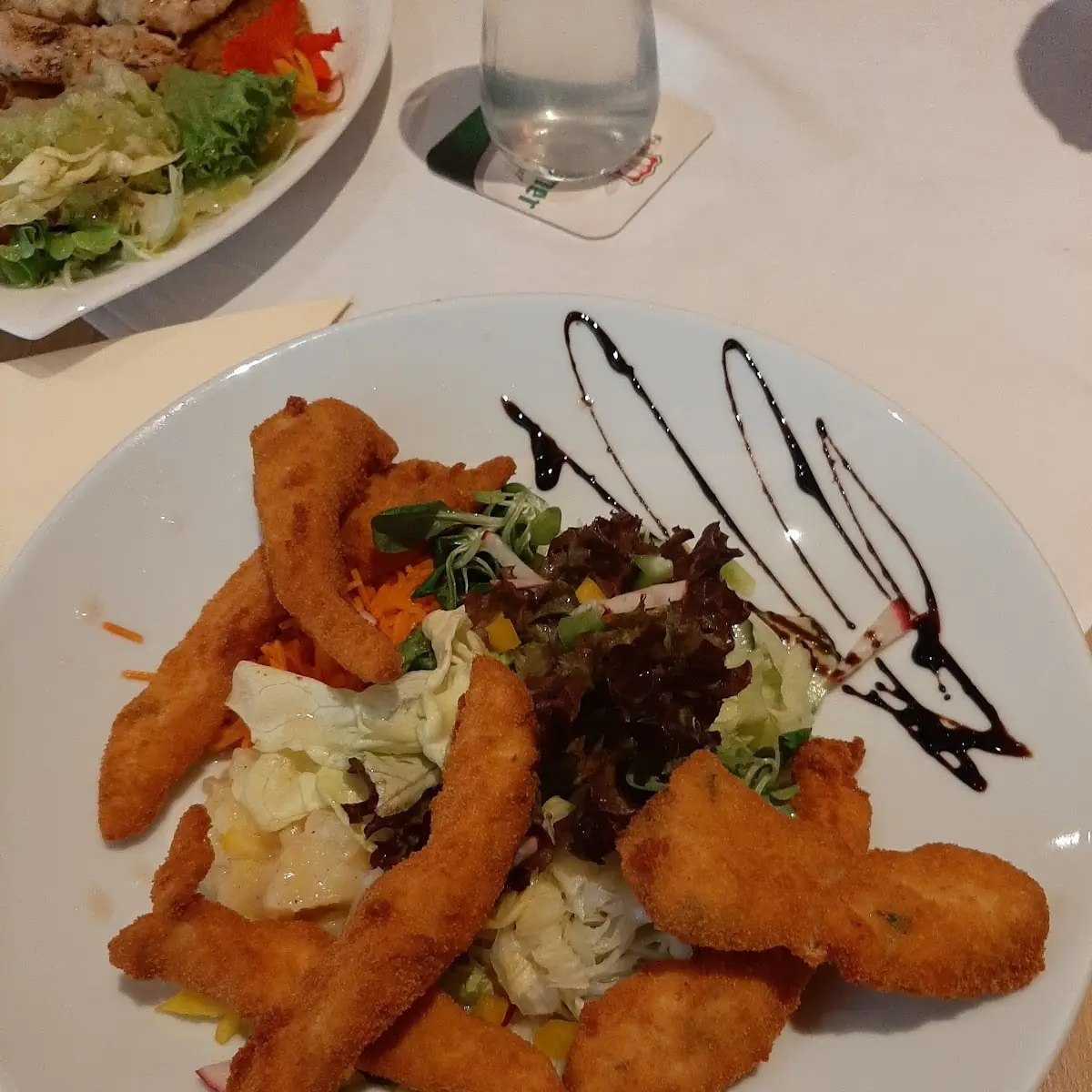 Backhendelstreifensalat