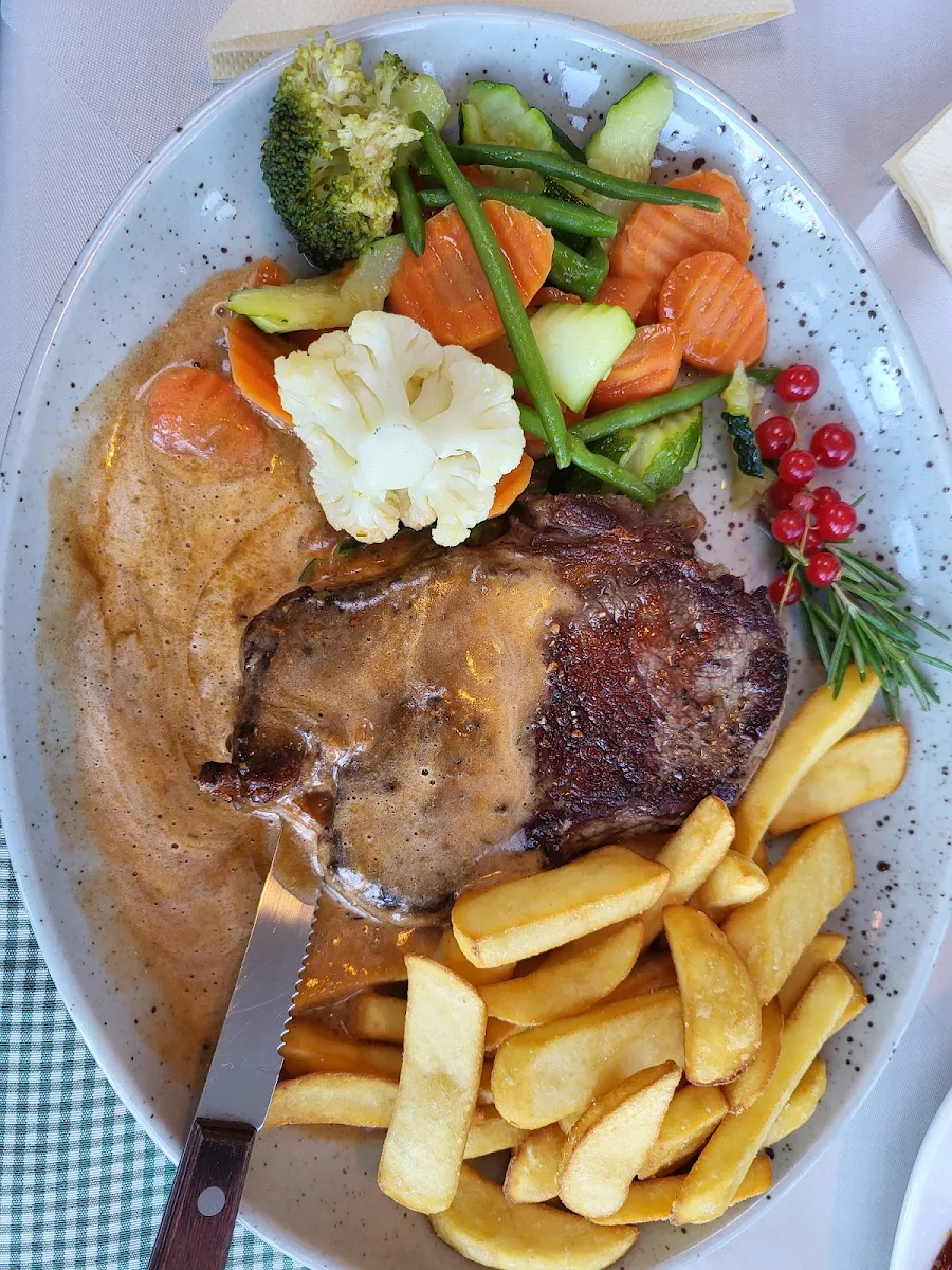 Entrecôte Vom Almochsen Mit Cognac Soße