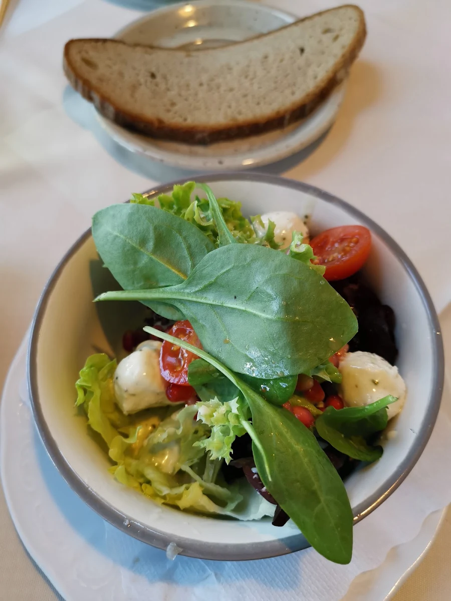 Petersilienkartoffeln & Blattsalat
