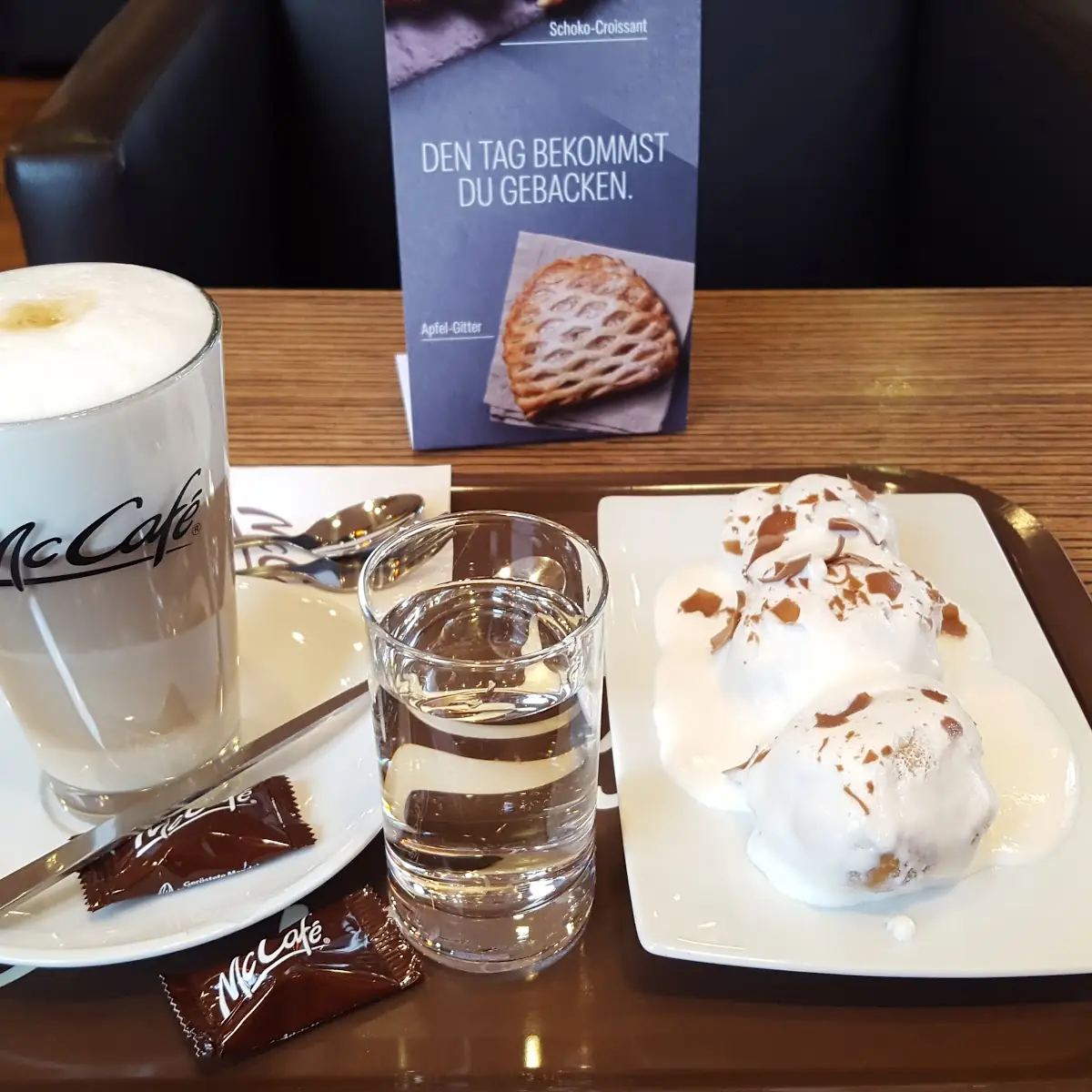 Latte Macchiato Protiteroles