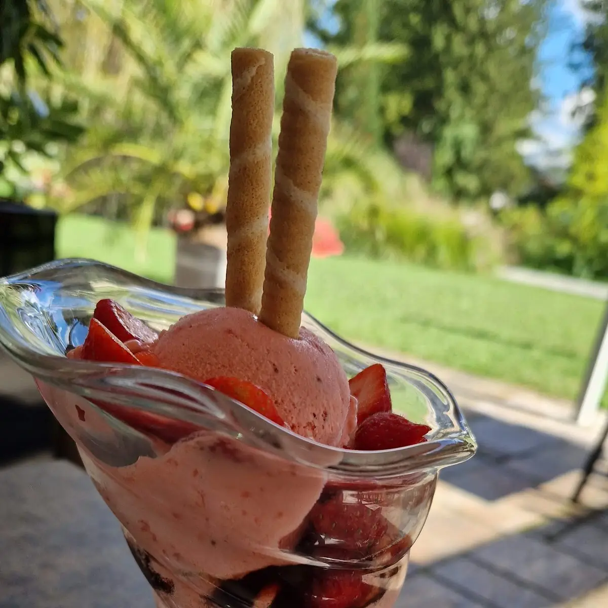 Erdbeerbecher