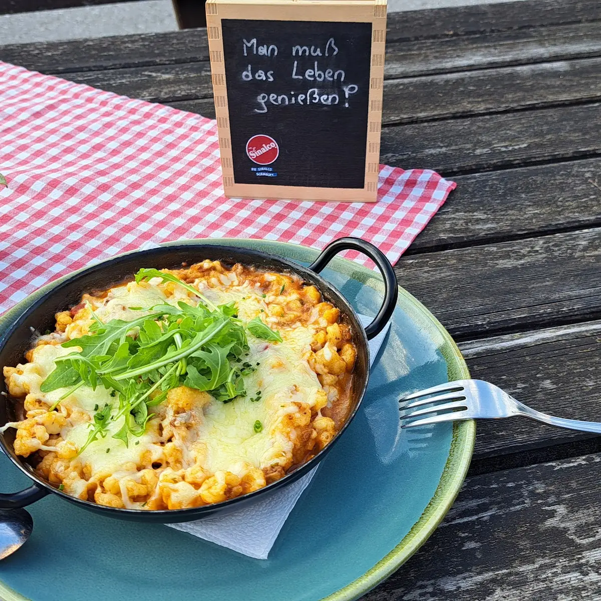 Penne With Bolognese And Käse Überbacken