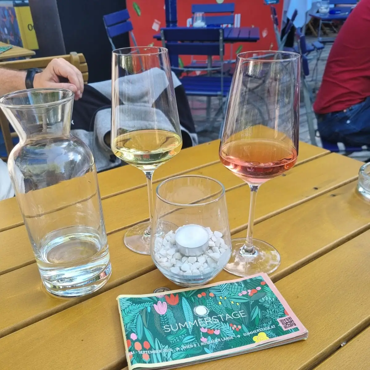 Rose Und Grüner Veltliner