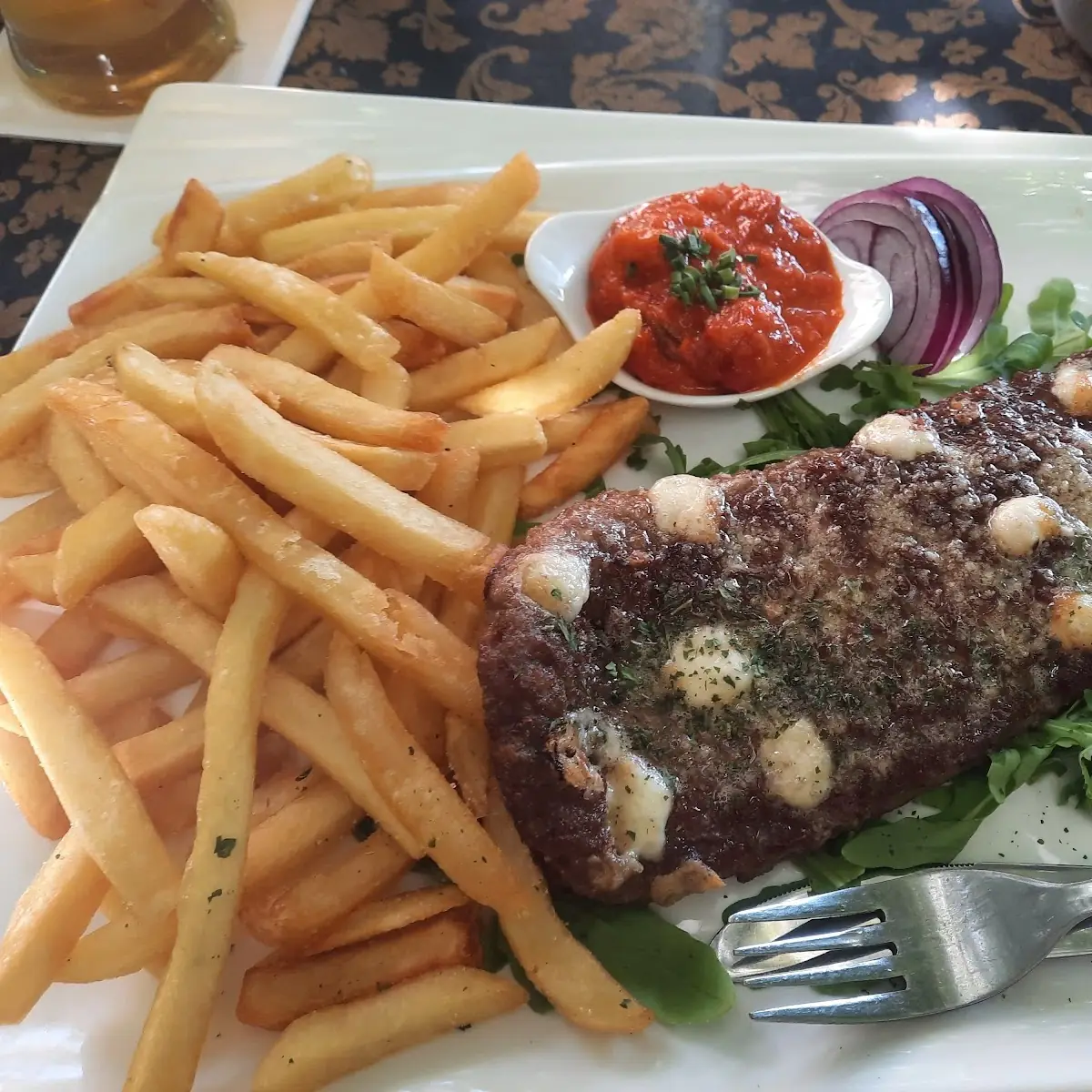 Pleskavica Mit Käse