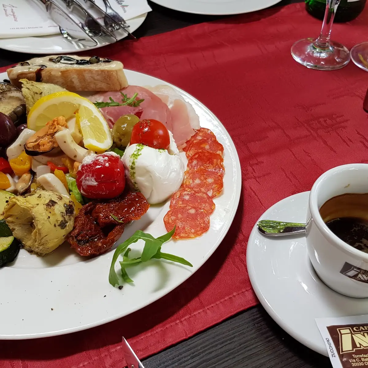 Gemischte Antipasti & Espresso
