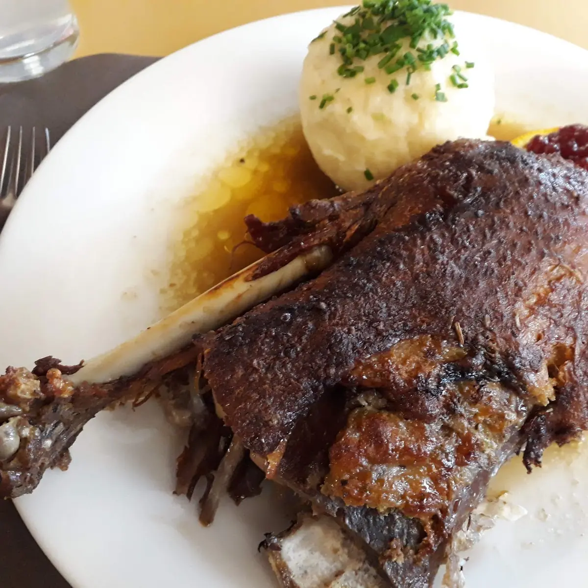 Gefüllte Gebratene Gans Mit Kartoffelknödel