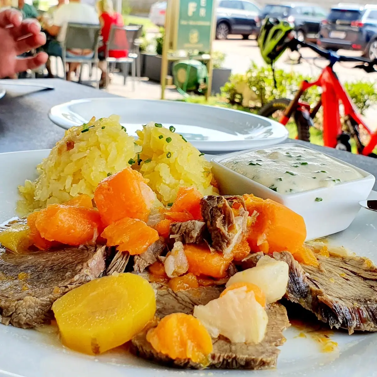 Gekochtes Rindfleisch