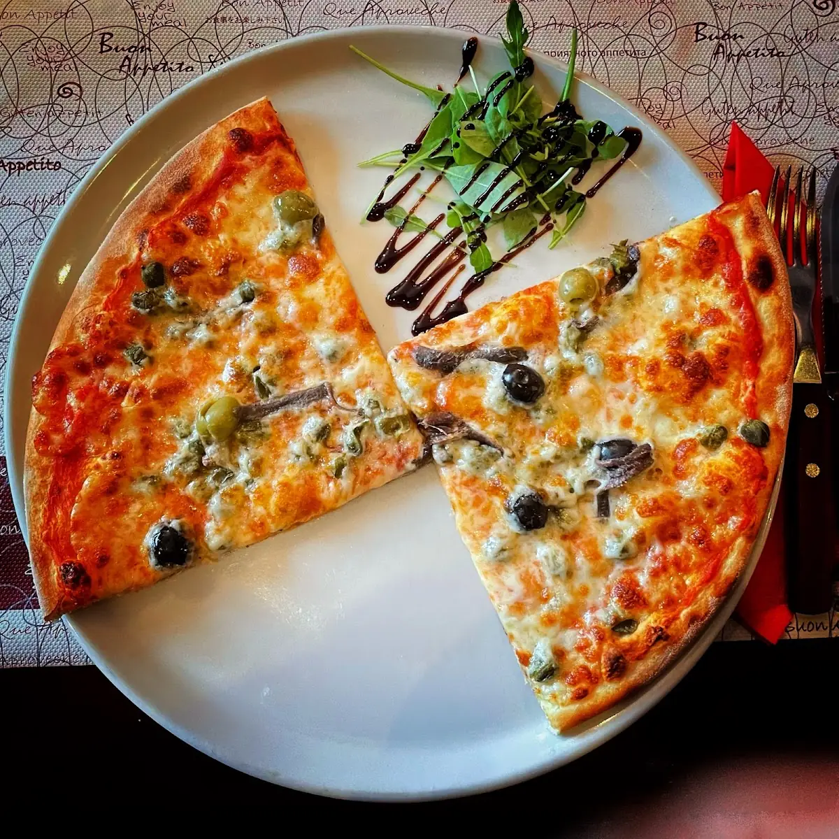 Halbe Pizza Sizilliana