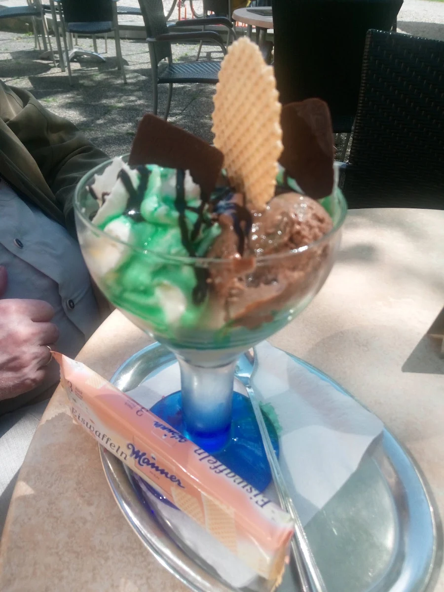 Malagaeisbecher