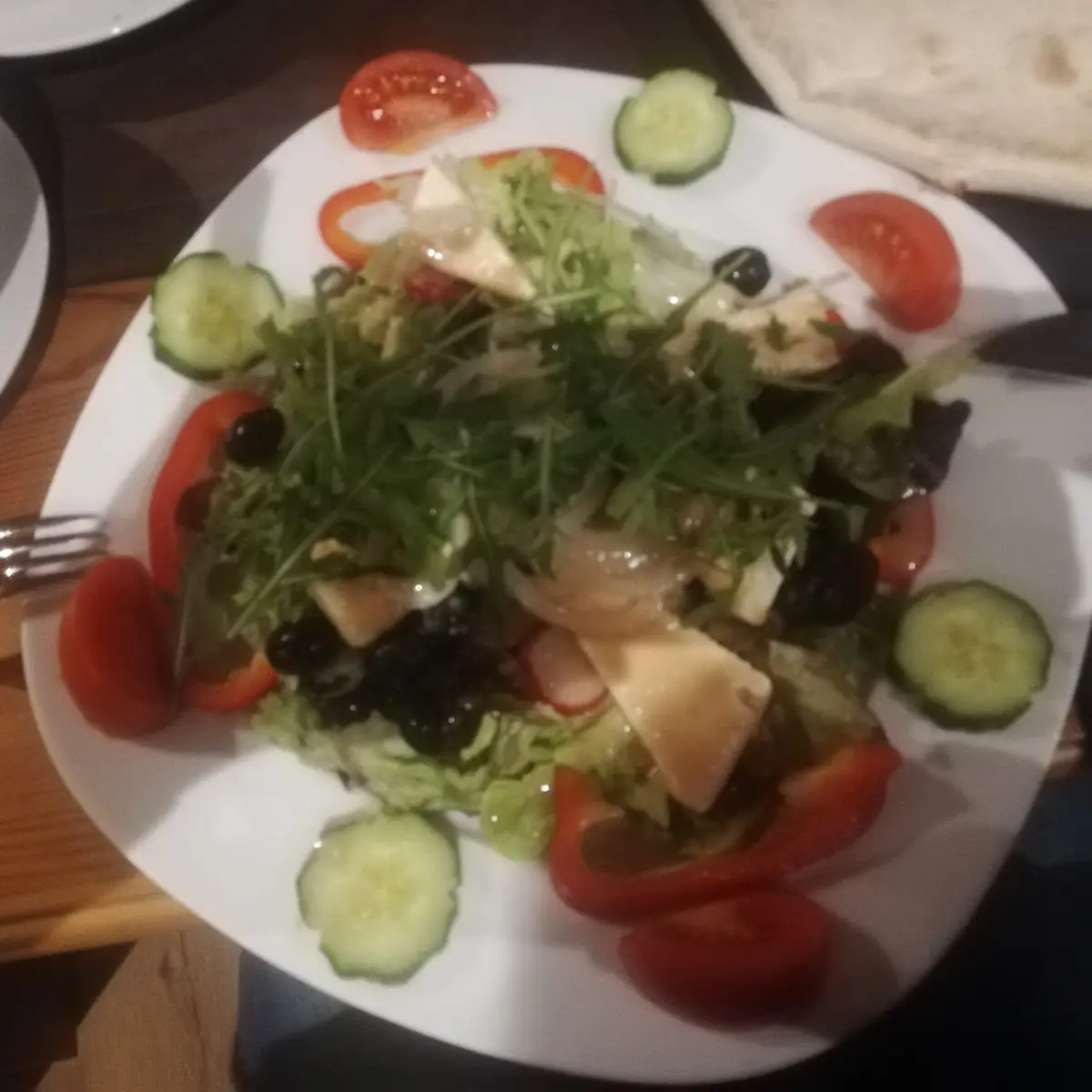 Schafskäsesalat