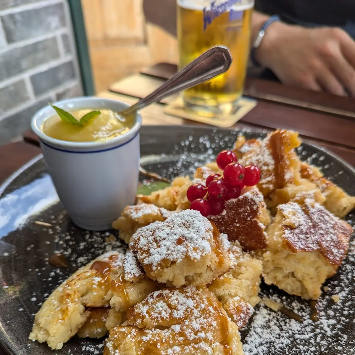 Hausgemachter Kaiserschmarrn