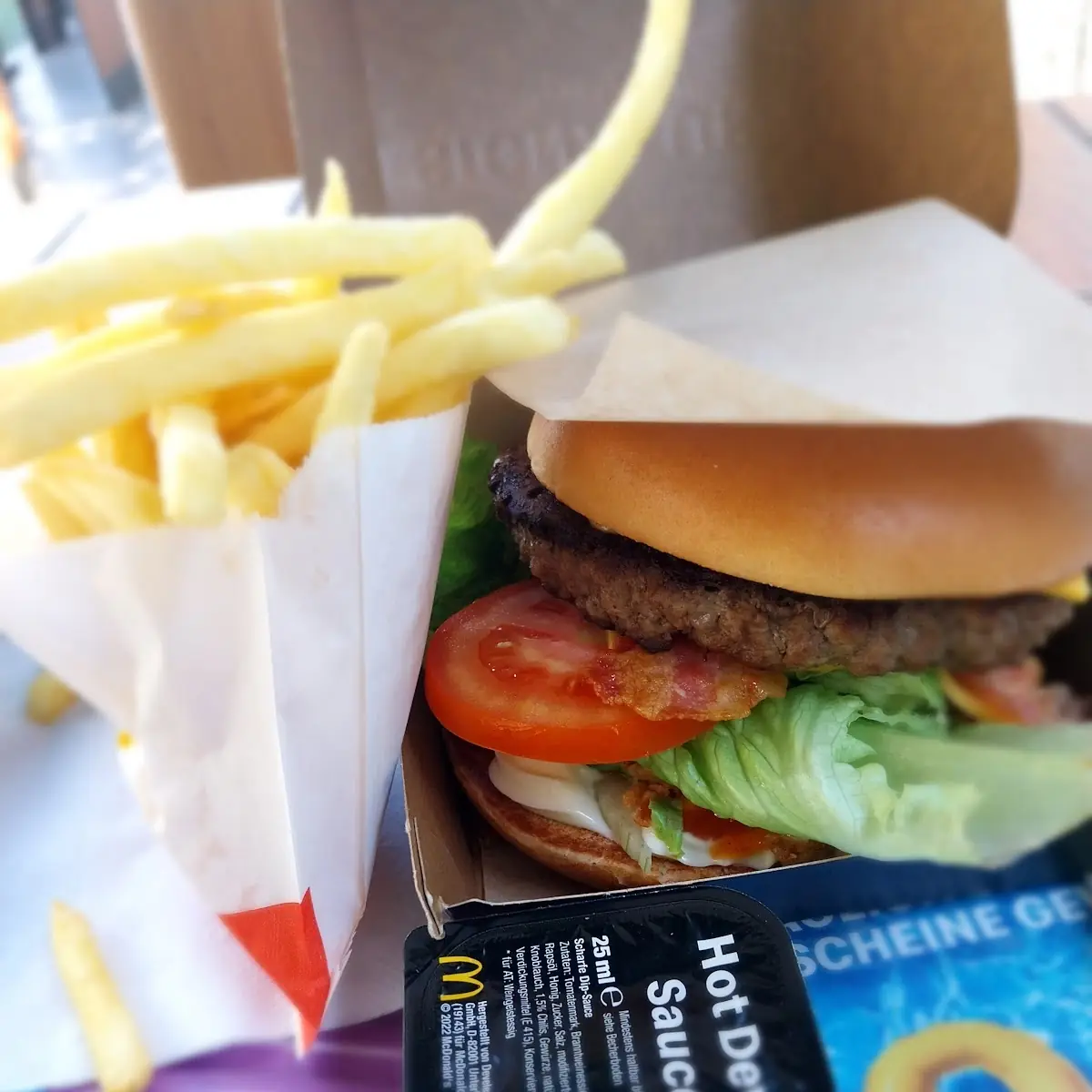 The Signature Collection New Grill Mit Kl Pommes Frites & Hot Devil Sauce